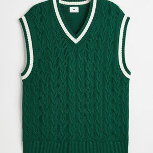 Relaxed Fit Cable-knit Sweater Vest